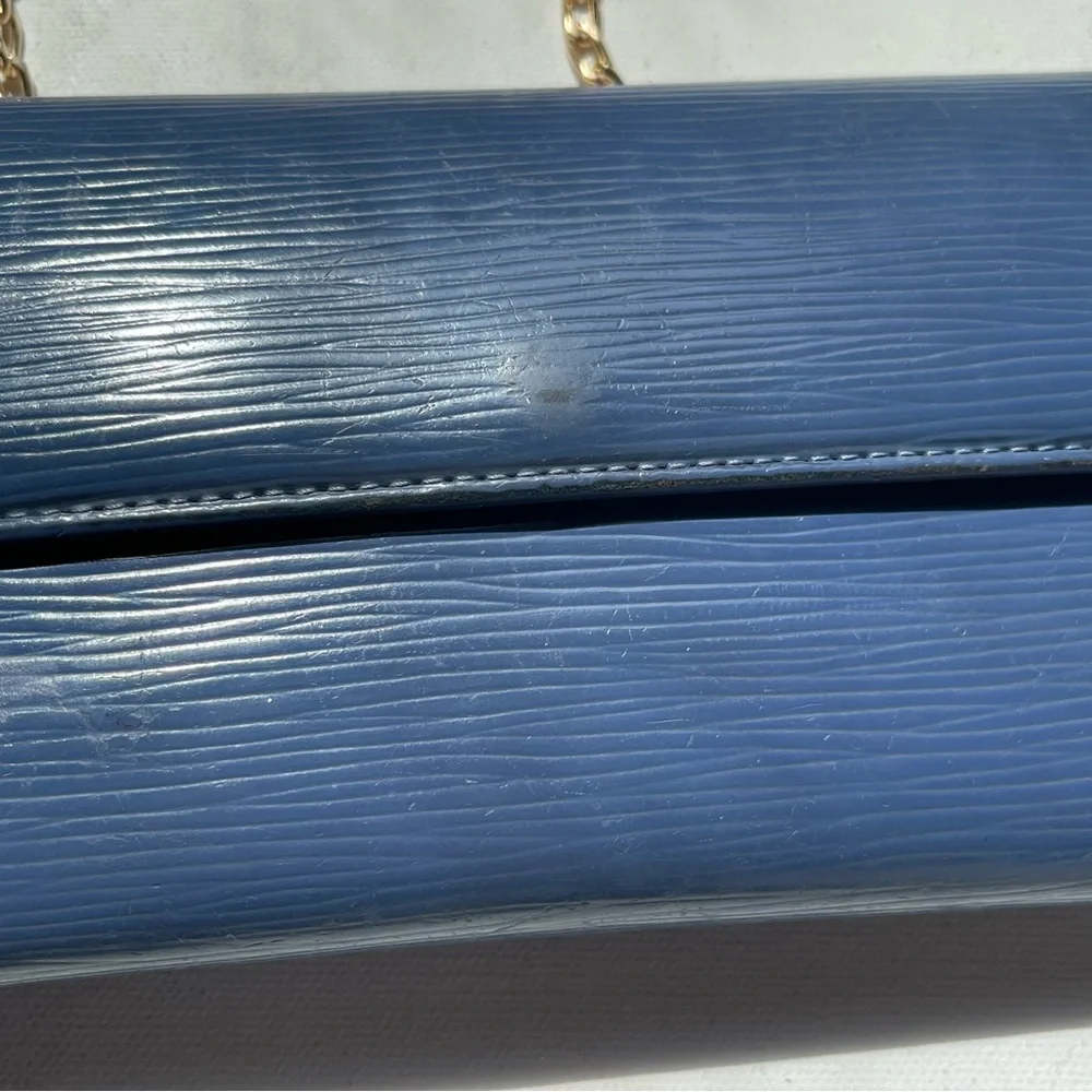 Louis Vuitton Navy Blue Epi Leather Long Wallet Snap Trifold LV with Chain 2005